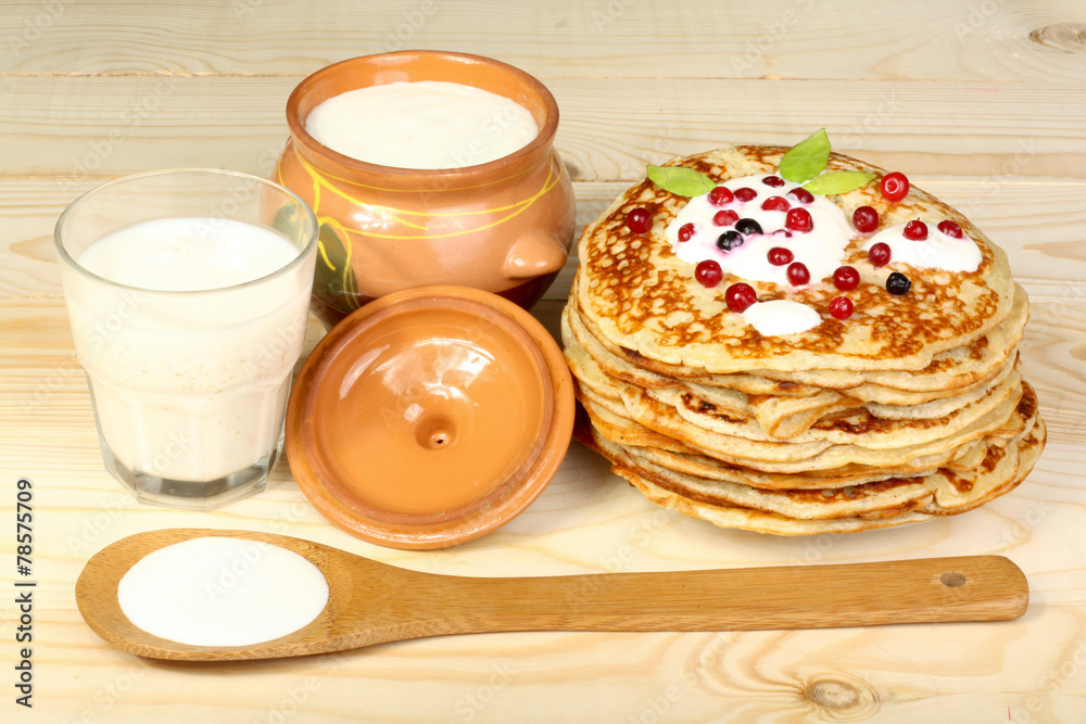 pancakes with berries pancakes with berries