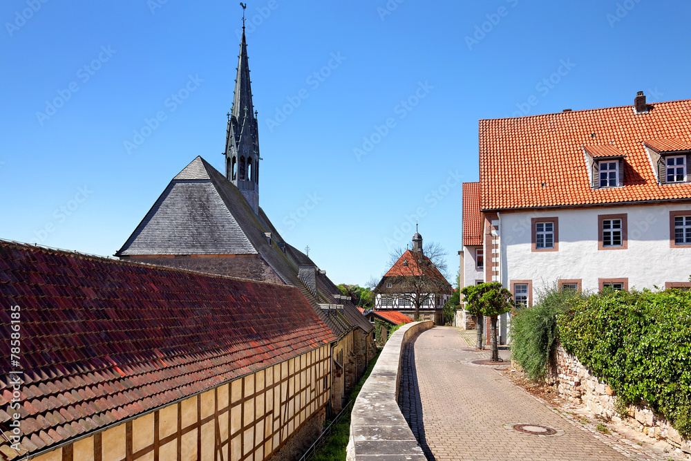 Obraz premium Gymnasium und Kirch Maria-in-vinea, Warburg