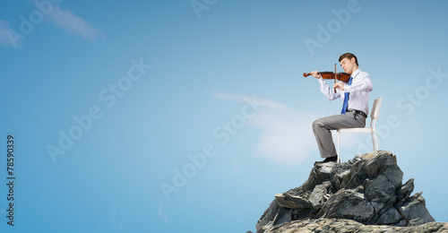 Foto Man playing violin