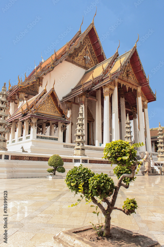 White Temple in bangkok vietnam