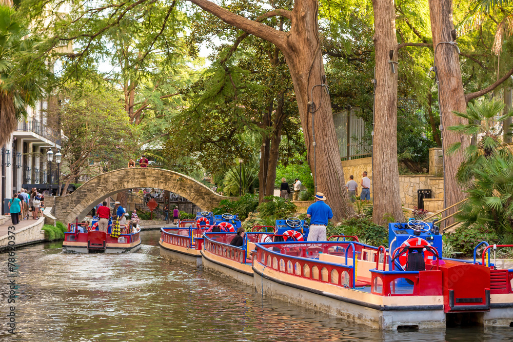 Fototapeta premium River Walk in San Antonio Texas