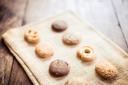 biscuit on sackcloth