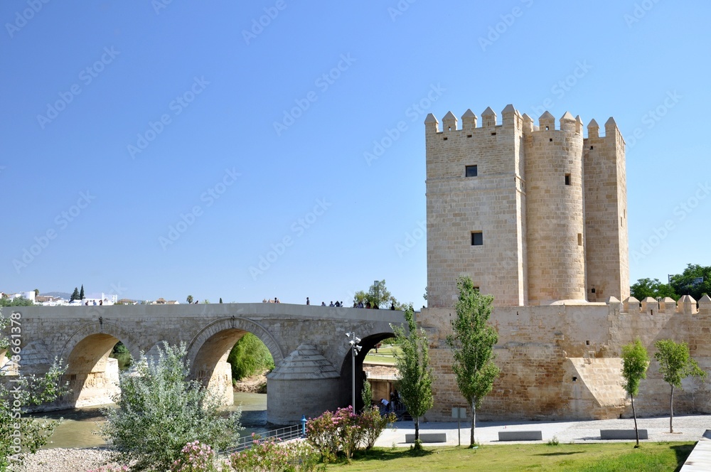 Obraz premium Calahorra Tower in Córdoba
