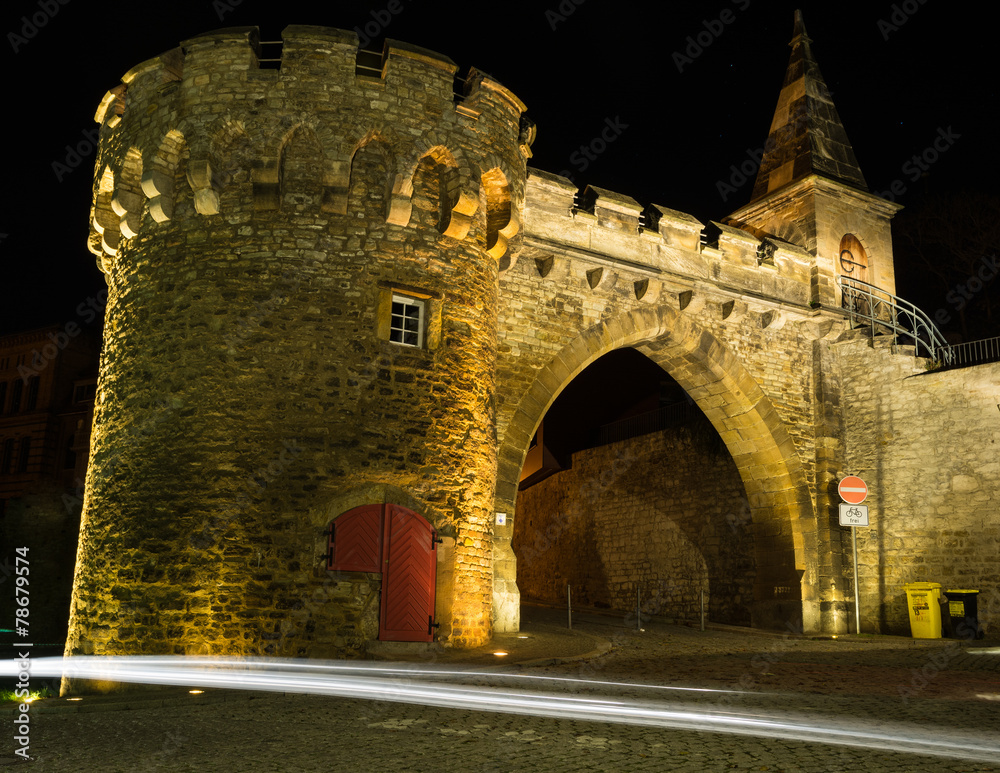 Krumme Tor in Merseburg bei Nacht