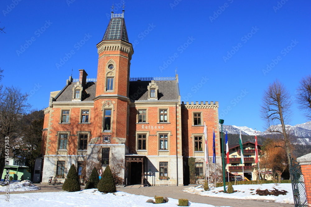 Obraz premium Das historische Rathaus der Stadt Schladming (Steiermark)