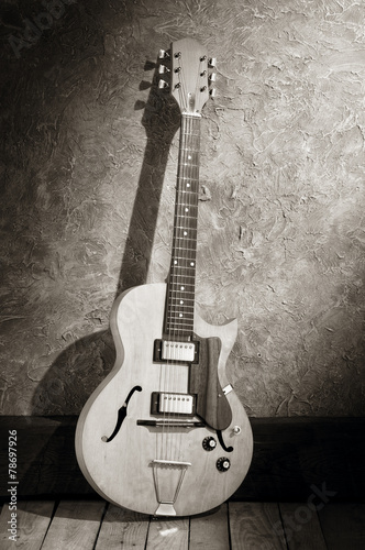 vintage jazz guitar © MIGUEL GARCIA SAAVED