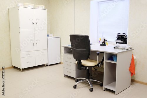 The image of an empty doctor's room