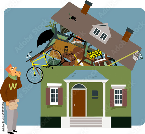 Man preparing to move to a new house packing his belongings