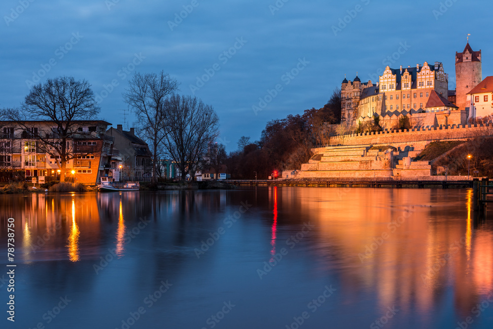 Schloss Bernburg im Abendlicht