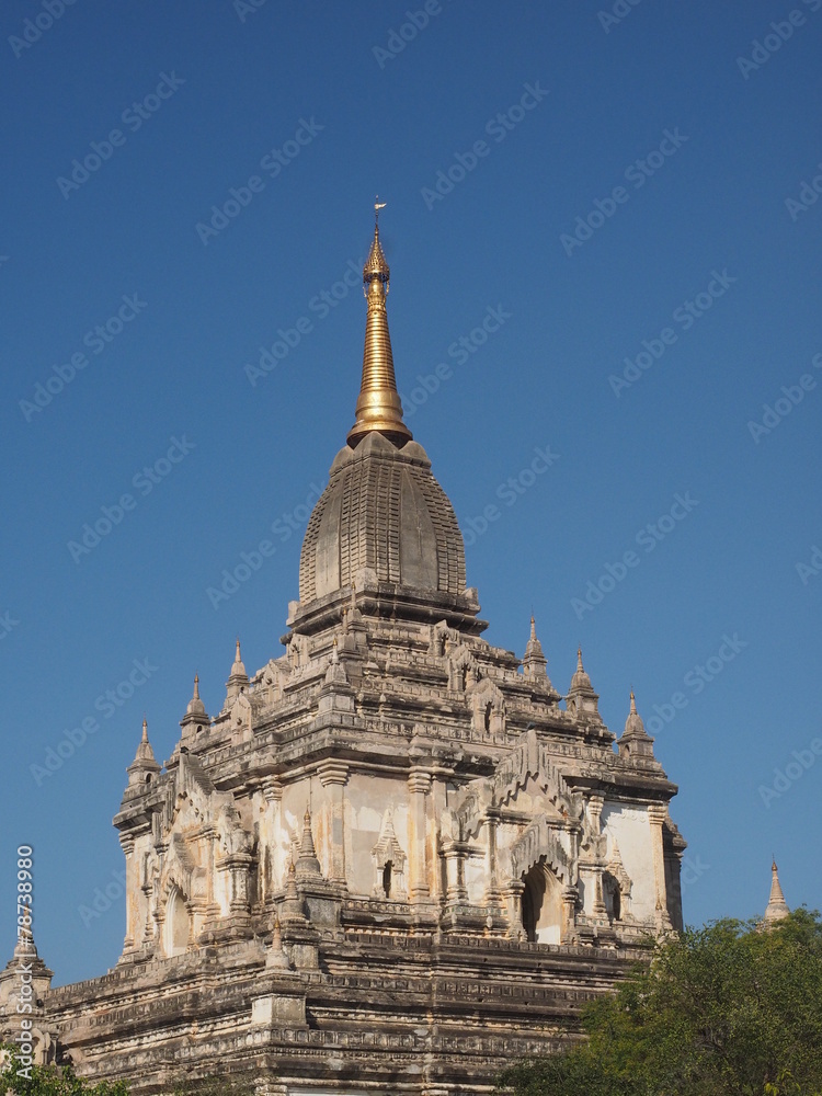 Pagodas budistas en Bagan (Myanmar)