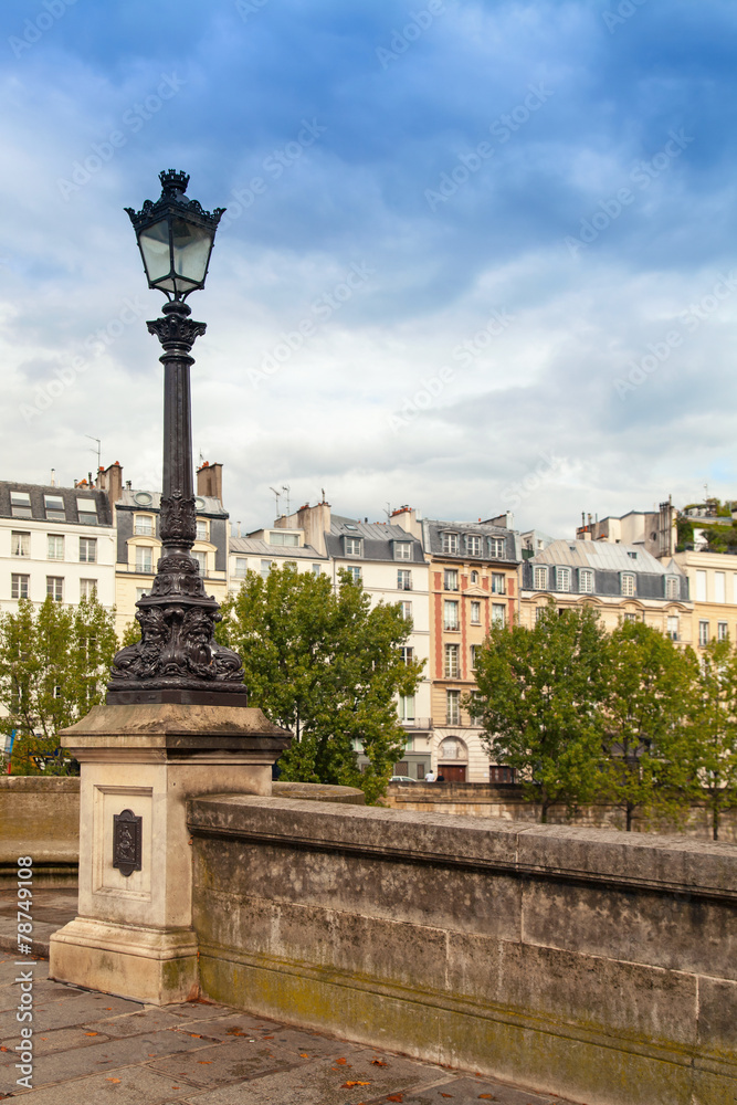 Street lamp of Pont Neuf in Paris