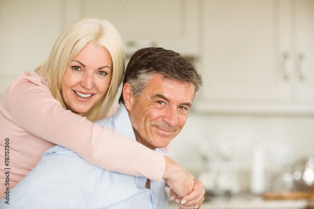 Obraz premium Happy mature couple smiling together