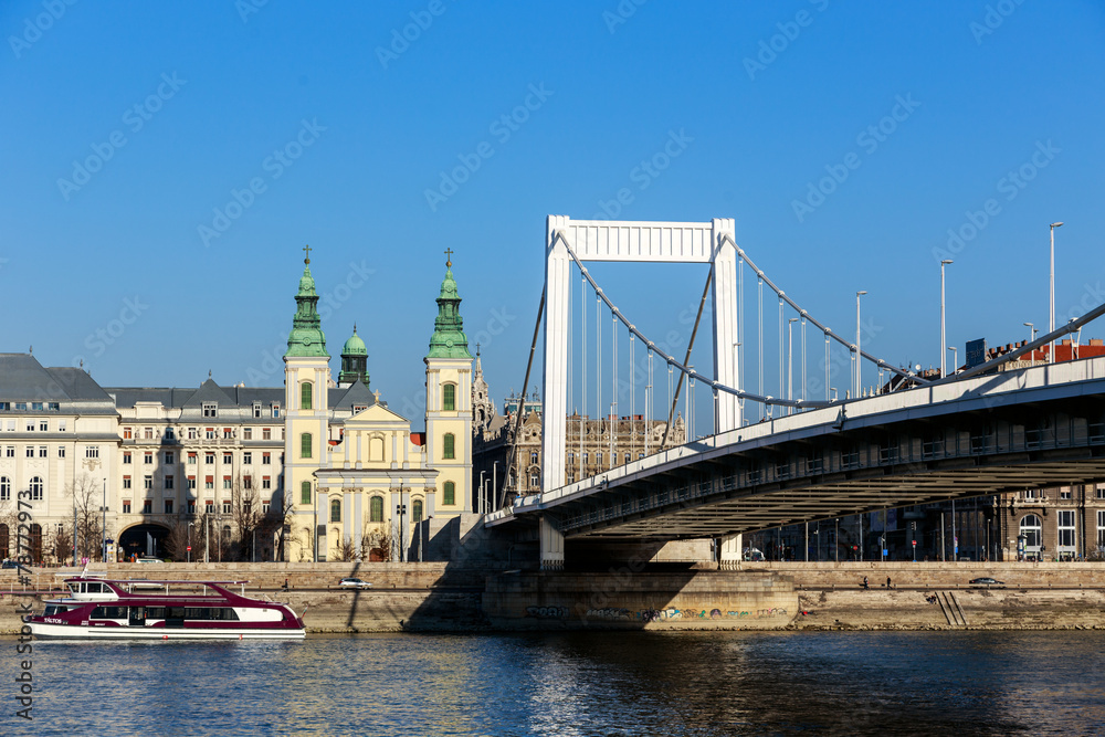 Fototapeta premium Elisabeth Bridge of Budapest, Hungary