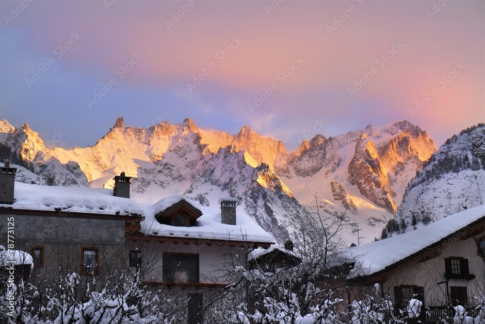 Fototapeta premium Sunrise mountains in the ski resort Courmayeur