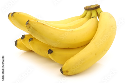  fresh bananas on a white background