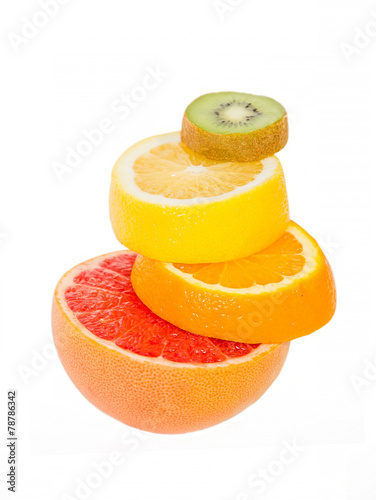 The pedestal of the fruits falling fruit, balance