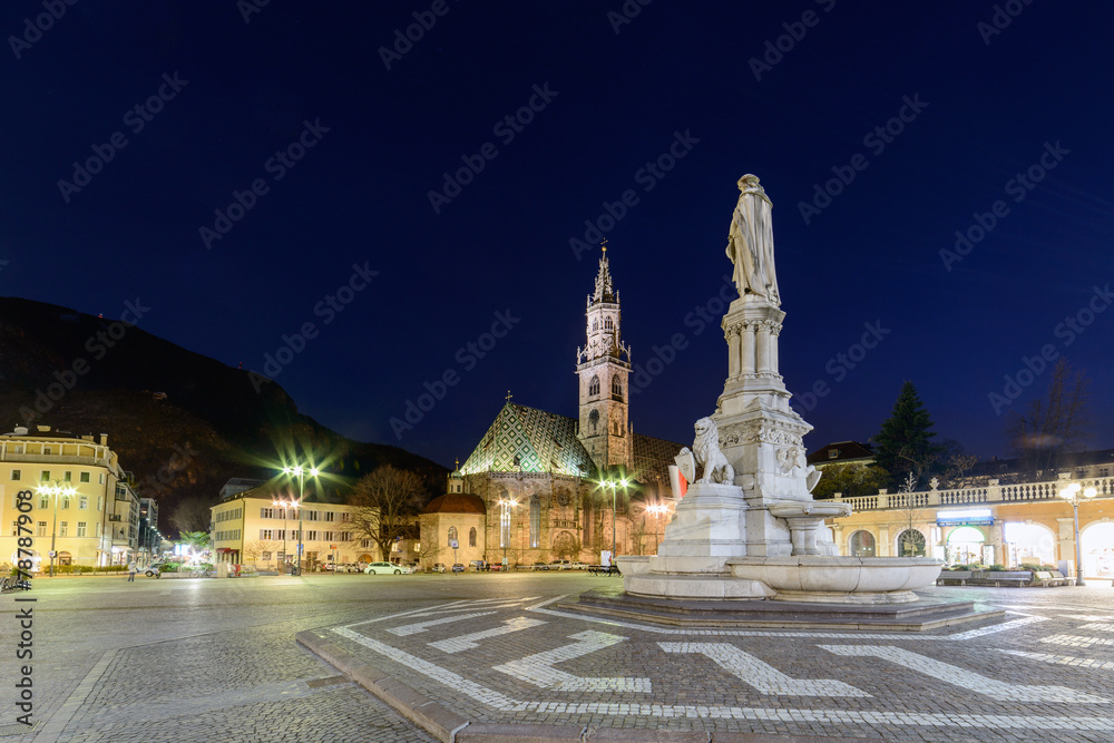 Bolzano - Piazza Walther Von Der Vogelweide