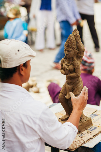 clay sculptor traditional vietnam