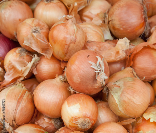 Basket full of ripe onions