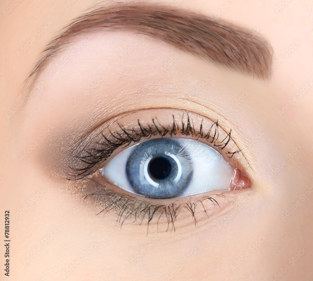 Obraz premium Human eye close-up