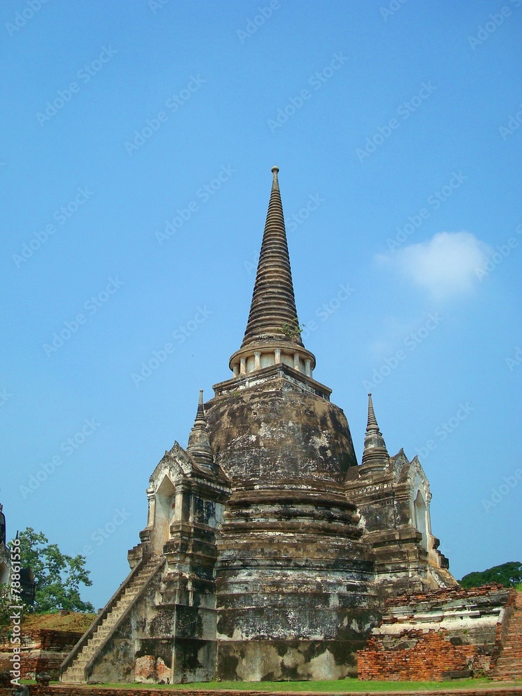 Ruin Pagoda in Buddhist temple - Ayutthaya, Thailand Ruin Pagoda in Buddhist temple - Ayutthaya, Thailand