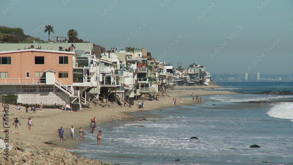 Santa Monica Beach Houses & Ocean - Time Lapse Santa Monica Beach Houses & Ocean - Time Lapse