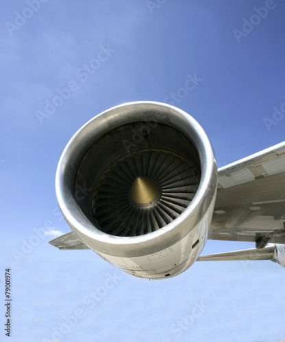 urbine blades jet engine aircraft