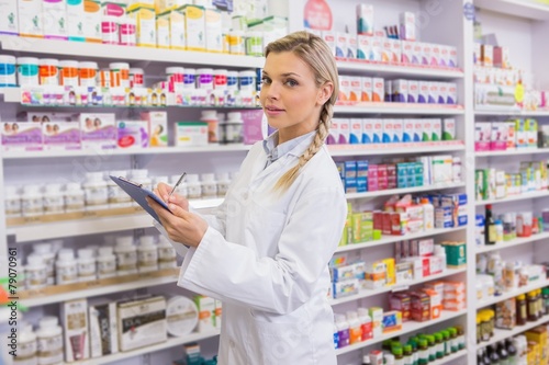 Pharmacy intern writing on clipboard Free Download Pharmacy intern writing on clipboard - GFXLoad