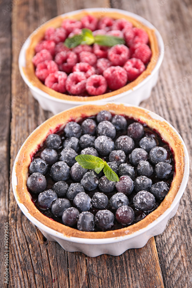 berry cake berry cake