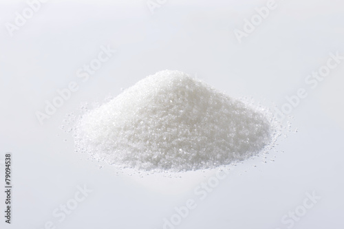 White granulated sugar