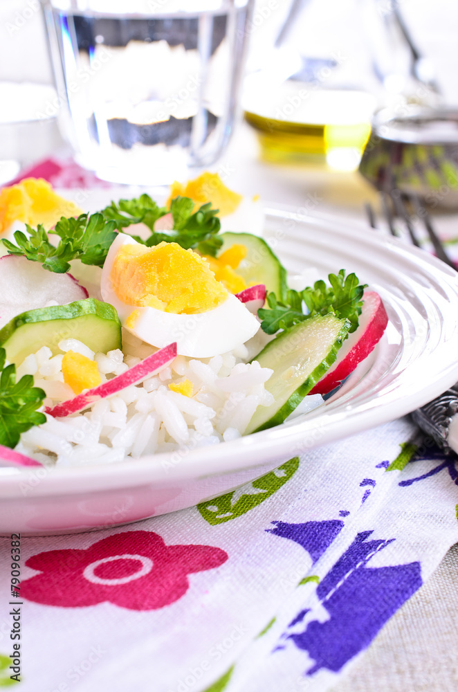 White rice with radish, cucumber and eggs