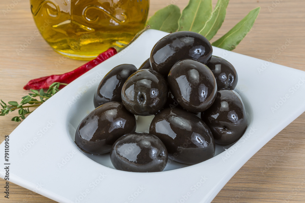 Black olives Black olives