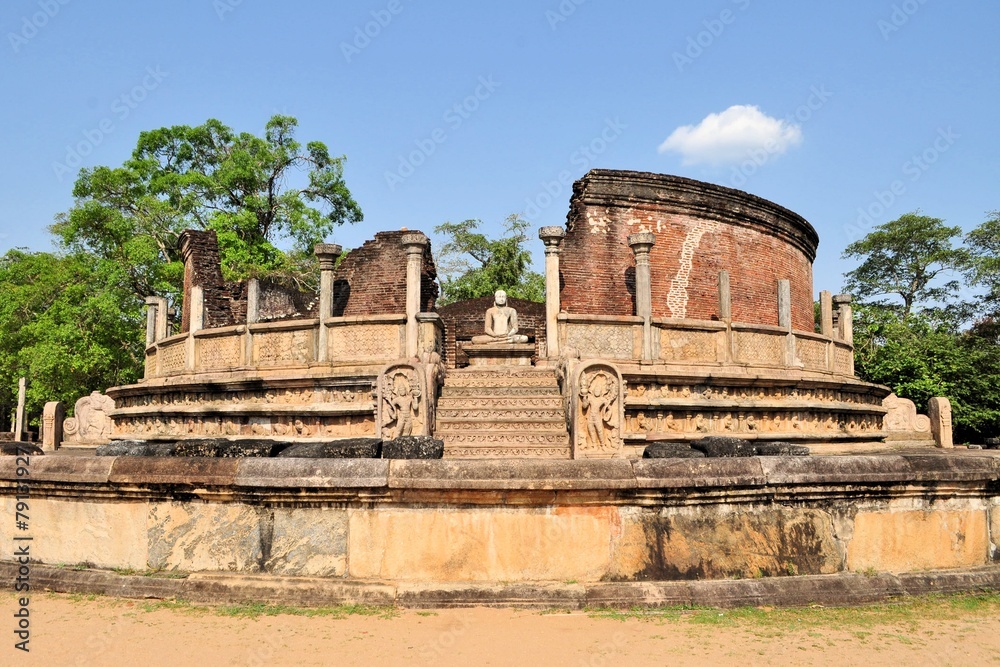 Fototapeta premium Vatadage in Polonnaruwa, Sri Lanka.