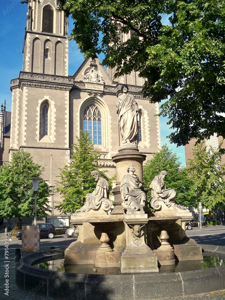 Fototapeta premium Bonn - Stiftskirche St. Johann Baptist