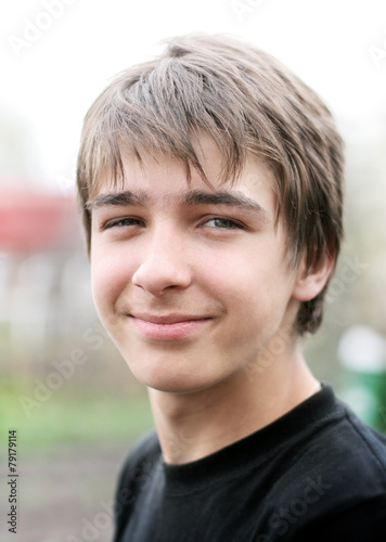 Teenager Portrait outdoor © Sabphoto