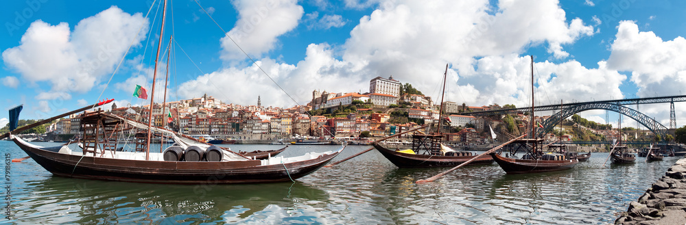 Fototapeta premium Rabelo boats in Porto, Portugal