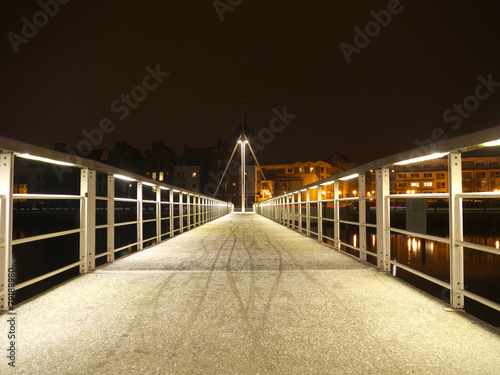 Fototapeta Most w zimie