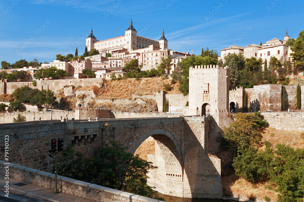 Alcazar, San Martin bridge, Toledo, Spain