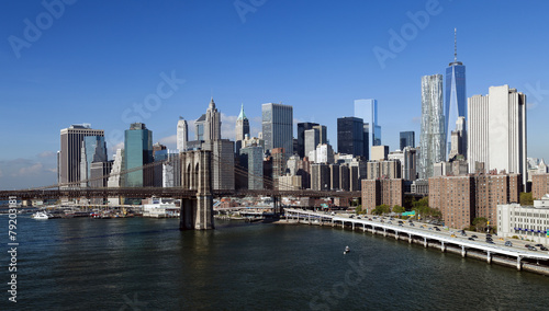 New York Brooklyn Bridge and Downtown © kropic