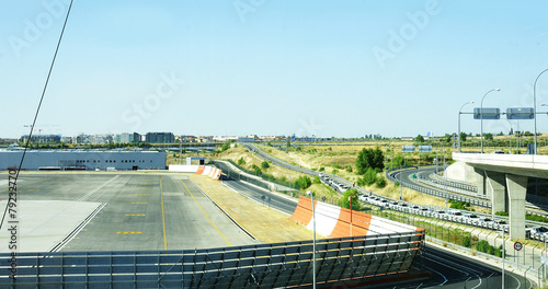 Panorámica de laqs pistas de la t4 en el aeropuerto de Madrid