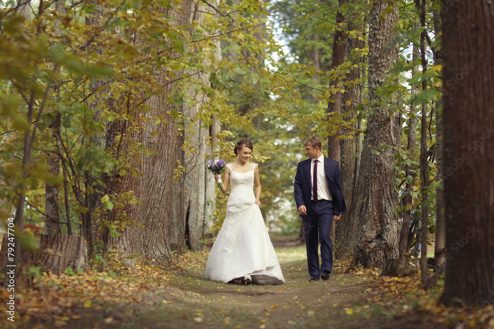 summer wedding photo of bride and groom summer wedding photo of bride and groom