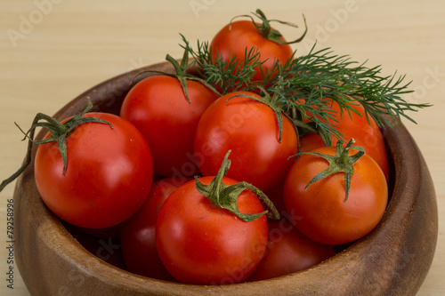 Cherry tomatoes © Andrei Starostin