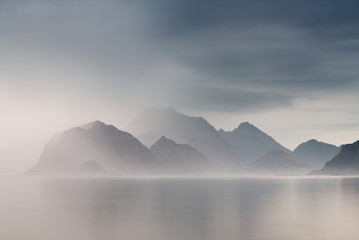 Fototapete Skandinavien Nordischer Regen  © NemanTraveler
