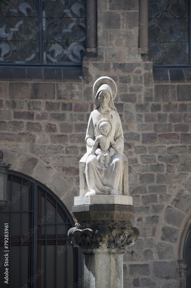 Obraz premium Madonna's statue