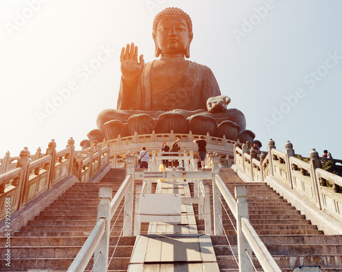 Canvas Print Tian Tan Buddha in sunligh in Hong Kong