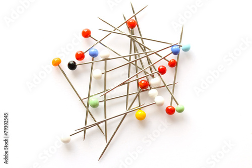 Glass sewing pins