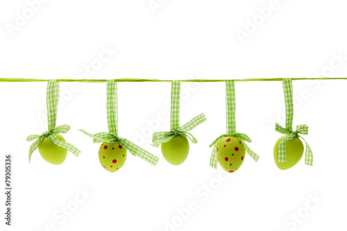 Ostereier mit Schleifchen
