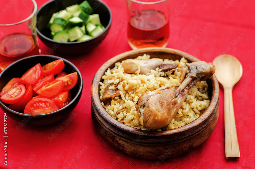 pilaf with dates, figs and chicken