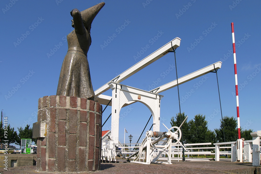 Statue of "Het vrouwtje van Stavoren" in Stavoren in Friesland Stock