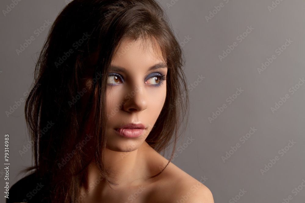 Naklejka premium portrait of a girl.
